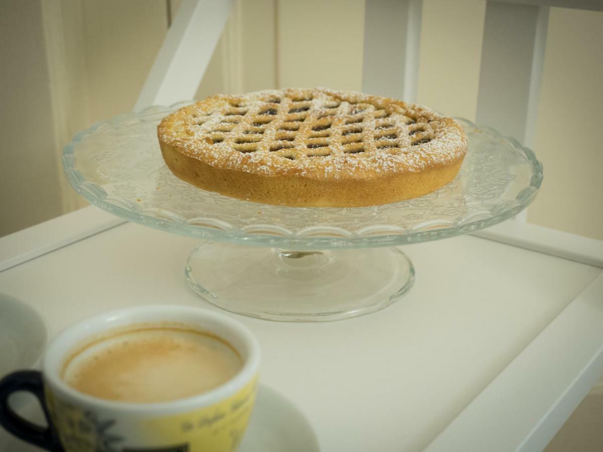 Ajde Rooms & Breakfast Trani Bagian luar foto
